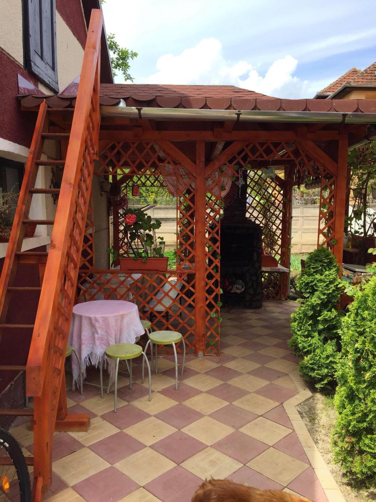 Casa Mary Hotel Hateg Bagian luar foto